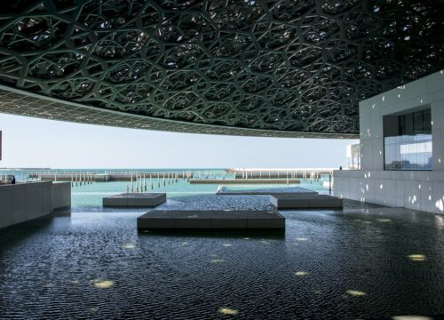 Louvre Abu Dhabi: Bridging Cultures Through Art – A Journey into the Heart of Global Creativity